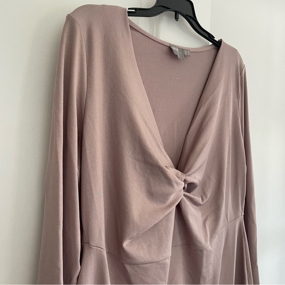 Asos Taupe Semi Formal Dress with V-Neck Gathered Bust and 3/4 Sleeves - Picture 9 of 13